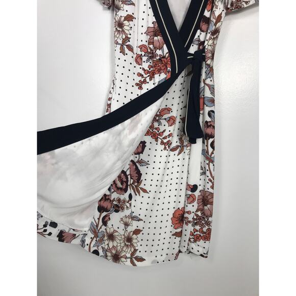 Anthropologie Maeve Aubrey White Black Pink Floral Wrap Short Dress 2 Vacation - Picture 4 of 10